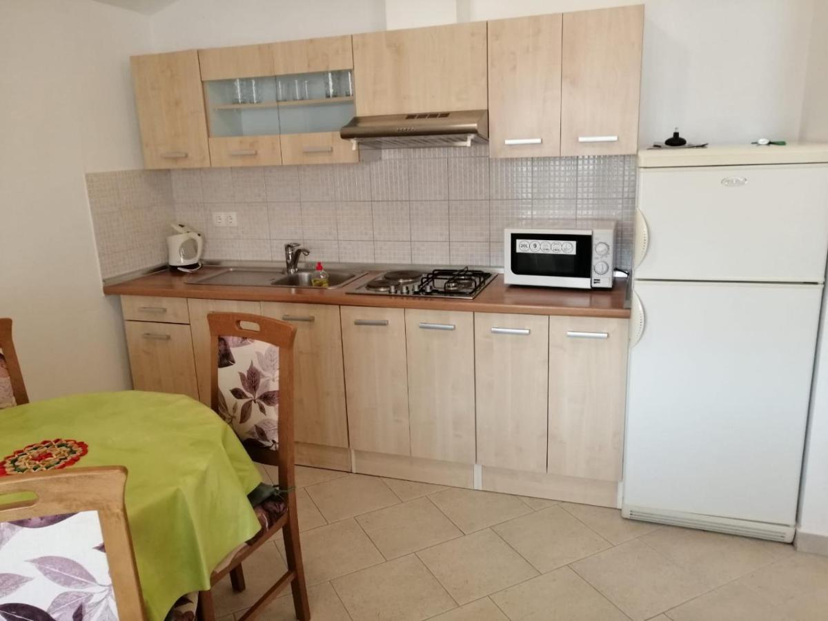 Apartments Ruzmarin فرسي المظهر الخارجي الصورة