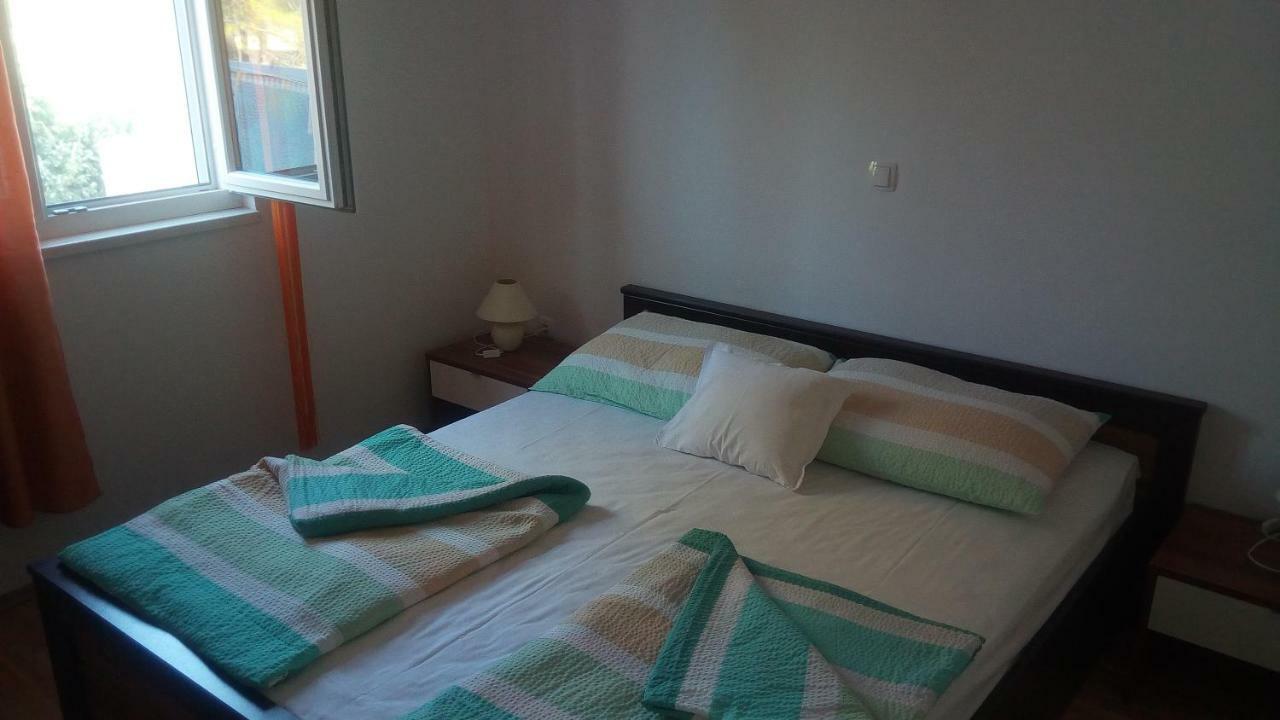 Apartments Ruzmarin فرسي المظهر الخارجي الصورة