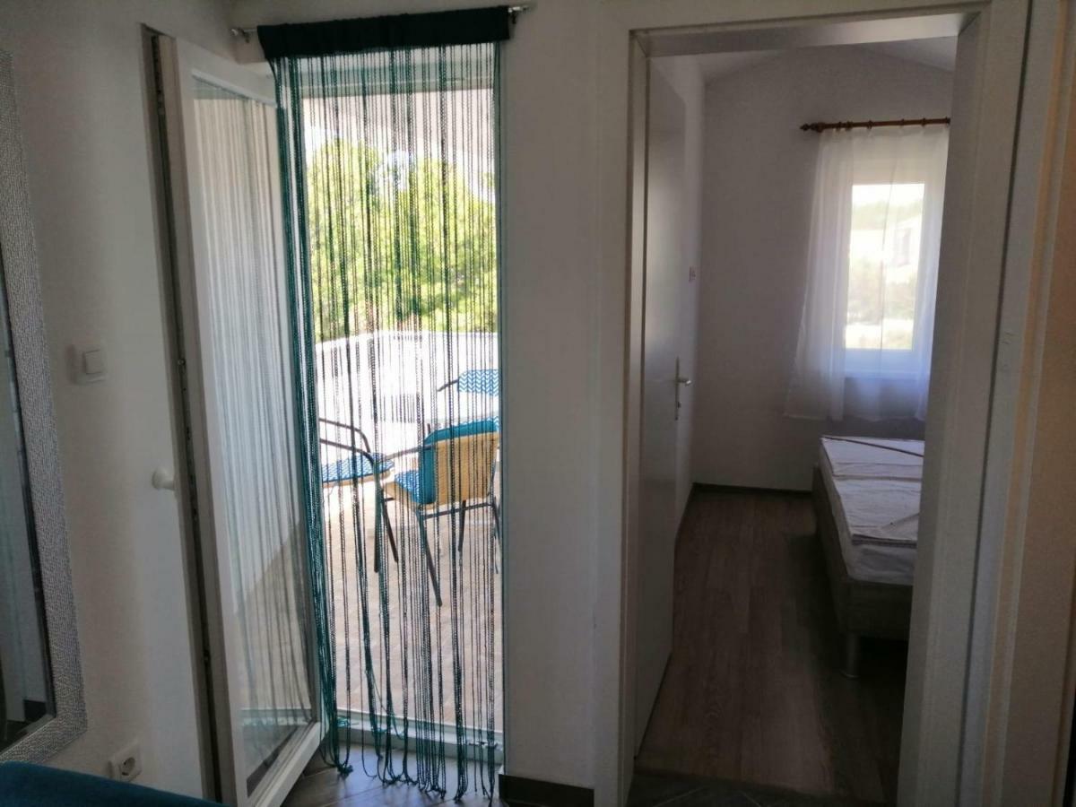 Apartments Ruzmarin فرسي المظهر الخارجي الصورة