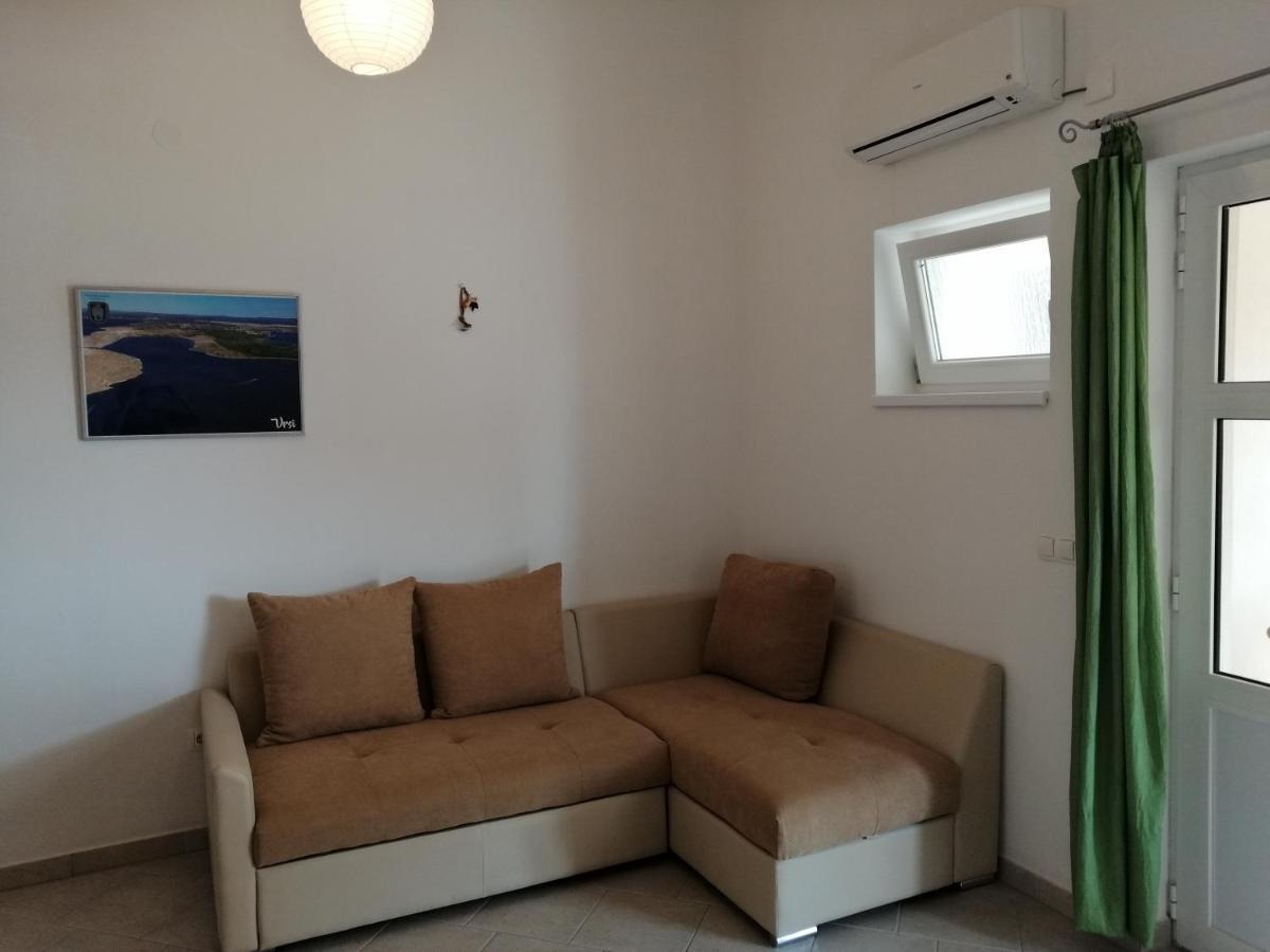 Apartments Ruzmarin فرسي المظهر الخارجي الصورة